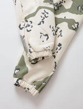 Load image into Gallery viewer, Buy Men's Staple Broadway Garment Washed Sweatsuit in Camo - Swaggerlikeme.com