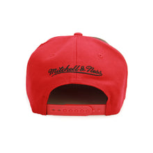Load image into Gallery viewer, Buy NBA Toronto Raptors Tapestry Snapback Hat Red By Mitchell and Ness - Swaggerlikeme.com / Grand General Store