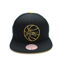 Load image into Gallery viewer, Buy Men's Mitchell & Ness NBA Toronto Raptors Call It A Spade Snapback Hat - Black