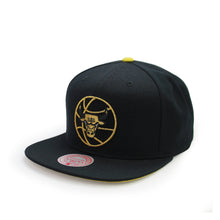 Load image into Gallery viewer, Buy Men's Mitchell & Ness NBA Chicago Bulls Call It A Spade Snapback Hat - Black