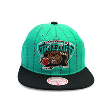 Load image into Gallery viewer, Buy Men's Mitchell & Ness NBA Vancouver Grizzlies City Pinstripe Deadstock HWC Snapback Hat - Teal