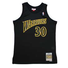 Load image into Gallery viewer, Buy Men's Mitchell & Ness Stephen Curry Golden State Warriors Hardwood Classics Black Dynamic Swingman Jersey - Swaggerlikeme.com
