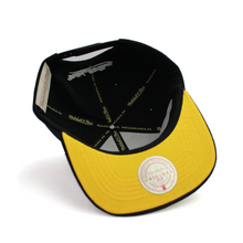 Load image into Gallery viewer, Buy Men's Los Angeles Lakers Munch Time Snapback Hat by Mitchell & Ness Black - Swaggerlikeme.com
