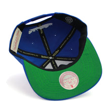 Load image into Gallery viewer, Men's Mitchell & Ness NHL Toronto Maple Leafs Vintage Hat Trick Snapback Hat Blue - Swaggerlikeme.com