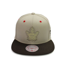 Load image into Gallery viewer, Buy Men's Toronto Maple Leafs NHL Mitchell & Ness Pork Belly Snapback Oatmeal - Swaggerlikeme.com