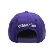 Load image into Gallery viewer, Buy Men's Toronto Raptors Mitchell & Ness NBA Team Two-Tone 2.0 Snapback Purple-Red - Swaggerlikeme.com