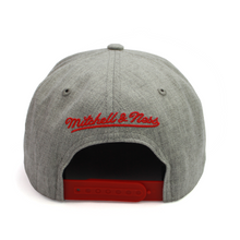 Load image into Gallery viewer, Buy Men's Mitchell & Ness NBA Toronto Raptors Team Heather 2.0 Snapback Grey - Swaggerlikeme.com
