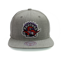 Load image into Gallery viewer, Buy Men's Mitchell & Ness NBA Toronto Raptors Team Heather 2.0 Snapback Grey - Swaggerlikeme.com