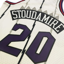 Load image into Gallery viewer, Buy Mitchell & Ness Damon Stoudamire Toronto Raptors Hardwood Classics 1995 Swingman Jersey - White - Swaggerlikeme.com / Grand General Store