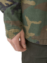 Load image into Gallery viewer, Buy Alpha Industries M-65 Defender Field Coat - Woodlands Camo - Swaggerlikeme.com / Grand General Store