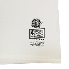 Load image into Gallery viewer, Buy Mitchell & Ness Toronto Raptors Respect The North Mantel Head Piece Tee - White - Swaggerlikeme.com / Grand General Store