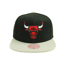 Load image into Gallery viewer, Buy Chicago Bulls NBA 2 Tone Classic Snapback Cap Black and Gray By Mitchell and Ness - Swaggerlikeme.com / Grand General Store
