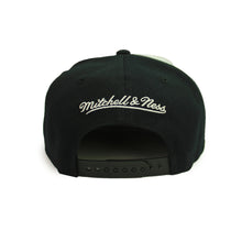 Load image into Gallery viewer, Buy NBA Brooklyn Nets Tapestry Snapback Hat Black By Mitchell and Ness - Swaggerlikeme.com / Grand General Store
