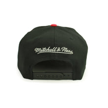 Load image into Gallery viewer, NBA Chicago Bulls Low Big Face HWC Snapback Hat Black and Red By Mitchell &amp; Ness - Swaggerlikeme.com / Grand General Store
