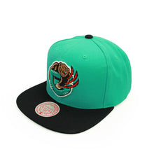 Load image into Gallery viewer, Buy NBA Vancouver Grizzlies Team 2 Tone 2.0 Snapback HWC Teal and Black by Mitchell and Ness - Swaggerlikeme.com / Grand General Store
