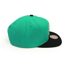 Load image into Gallery viewer, Buy NBA Vancouver Grizzlies Team 2 Tone 2.0 Snapback HWC Teal and Black by Mitchell and Ness - Swaggerlikeme.com / Grand General Store
