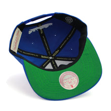 Load image into Gallery viewer, Men&#39;s Mitchell &amp; Ness NHL Toronto Maple Leafs Vintage Hat Trick Snapback Hat Blue - Swaggerlikeme.com
