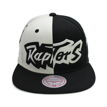 Load image into Gallery viewer, Buy Men&#39;s Mitchell &amp; Ness NBA Toronto Raptors Night &amp; Day snapback hat - Swaggerlikeme.com
