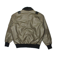 Load image into Gallery viewer, Buy Smoke Rise Basic Waxed Twill Jacket - Olive - Swaggerlikeme.com / Grand General Store
